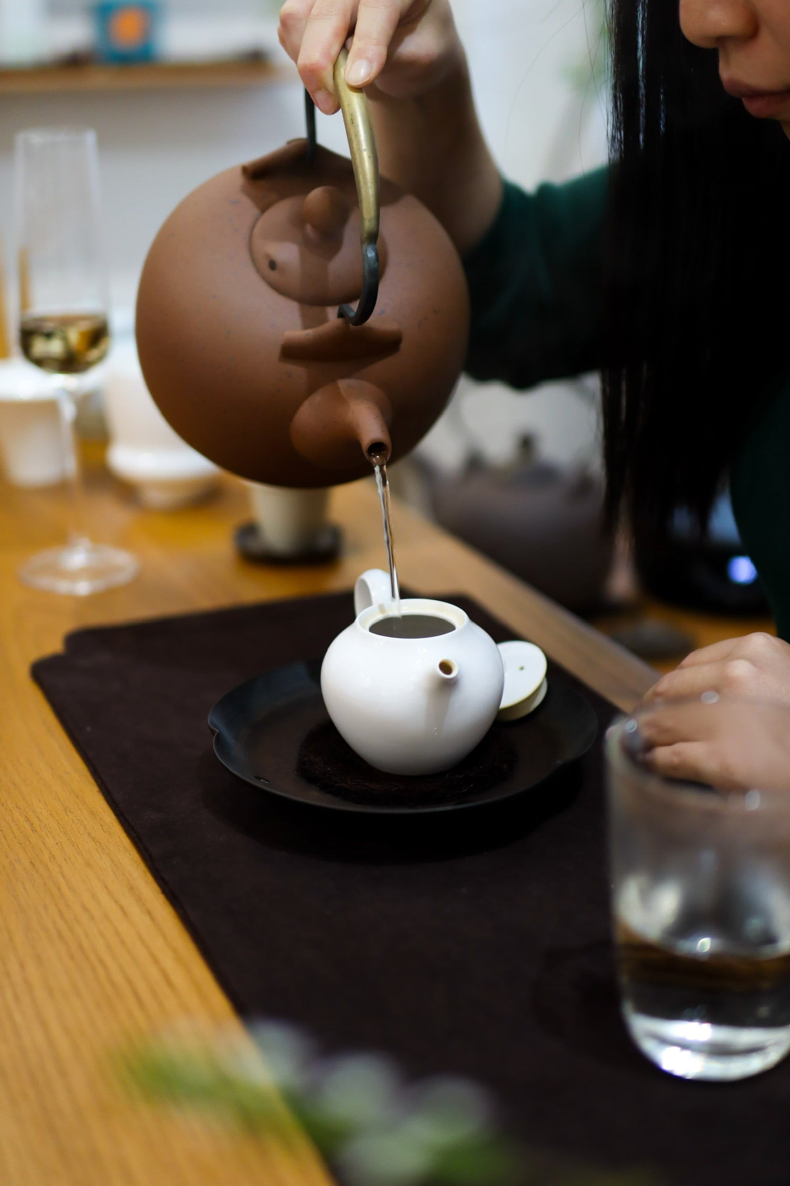 Moments in bloom - Mindful tea & preserved flower arrangement - Bloomnbrew