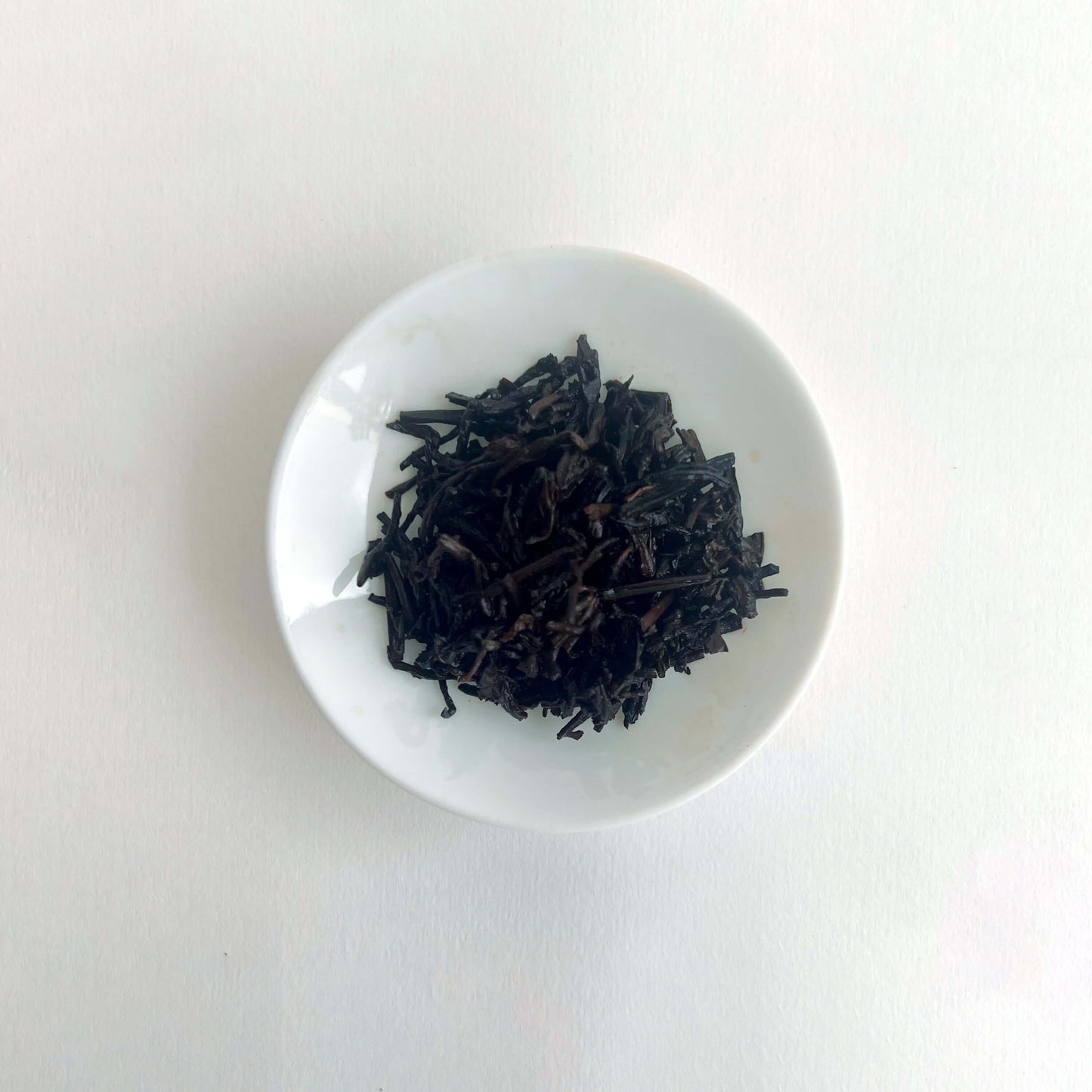 Black tea. Ripe Puerh tea. Yunnan. Shou puerh. Cooked puerh. pu erh. Ginseng