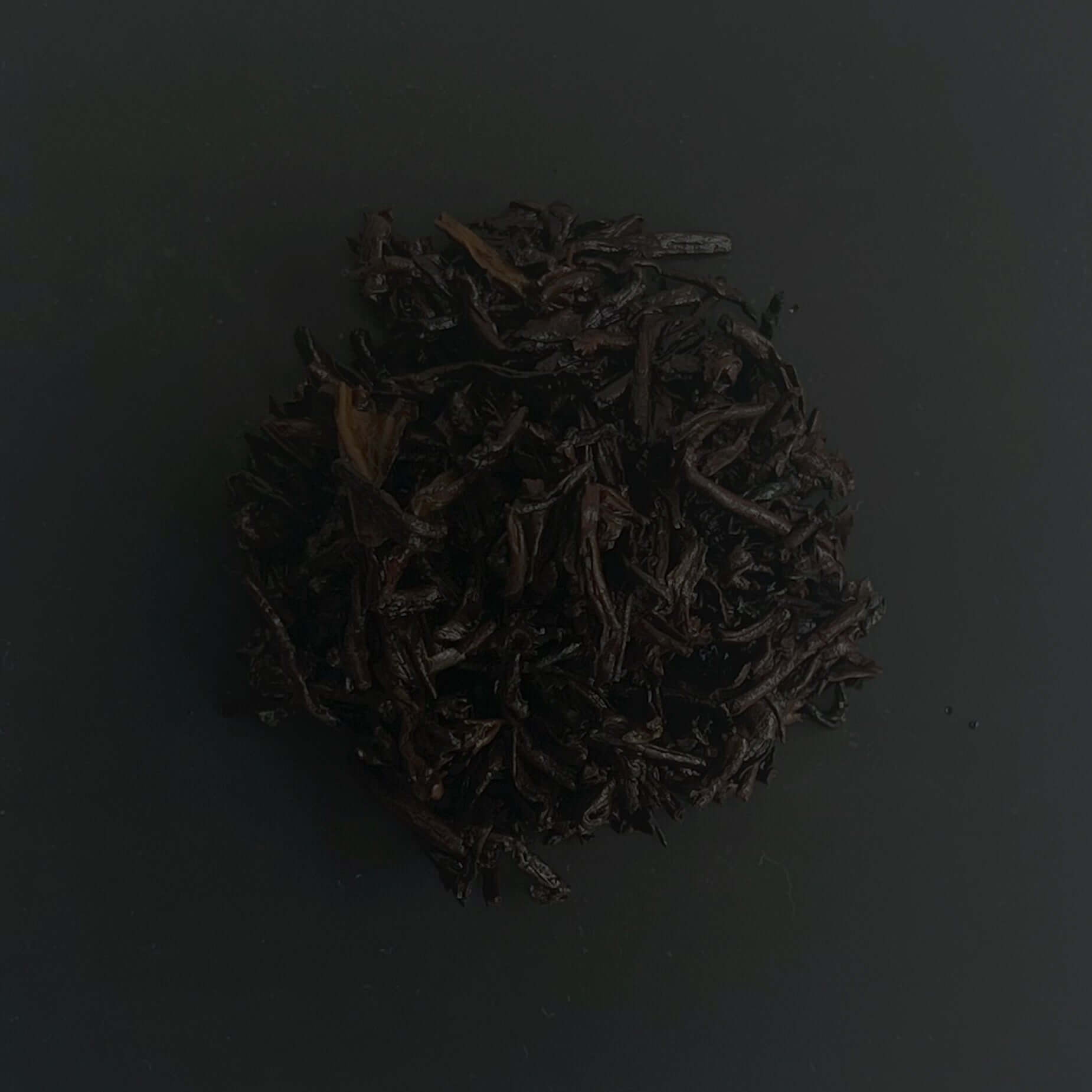 Black tea. Ripe Puerh tea. Yunnan. Shou puerh. Cooked puerh. pu erh. Ginseng