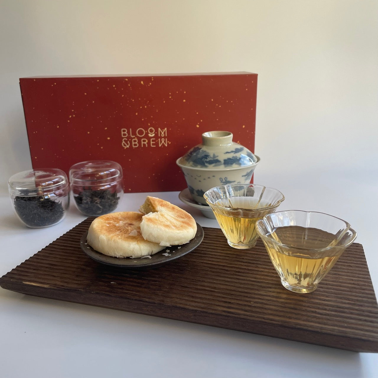 Tea & Chinese Pastry (手工潮州綠豆餅) Gift Set