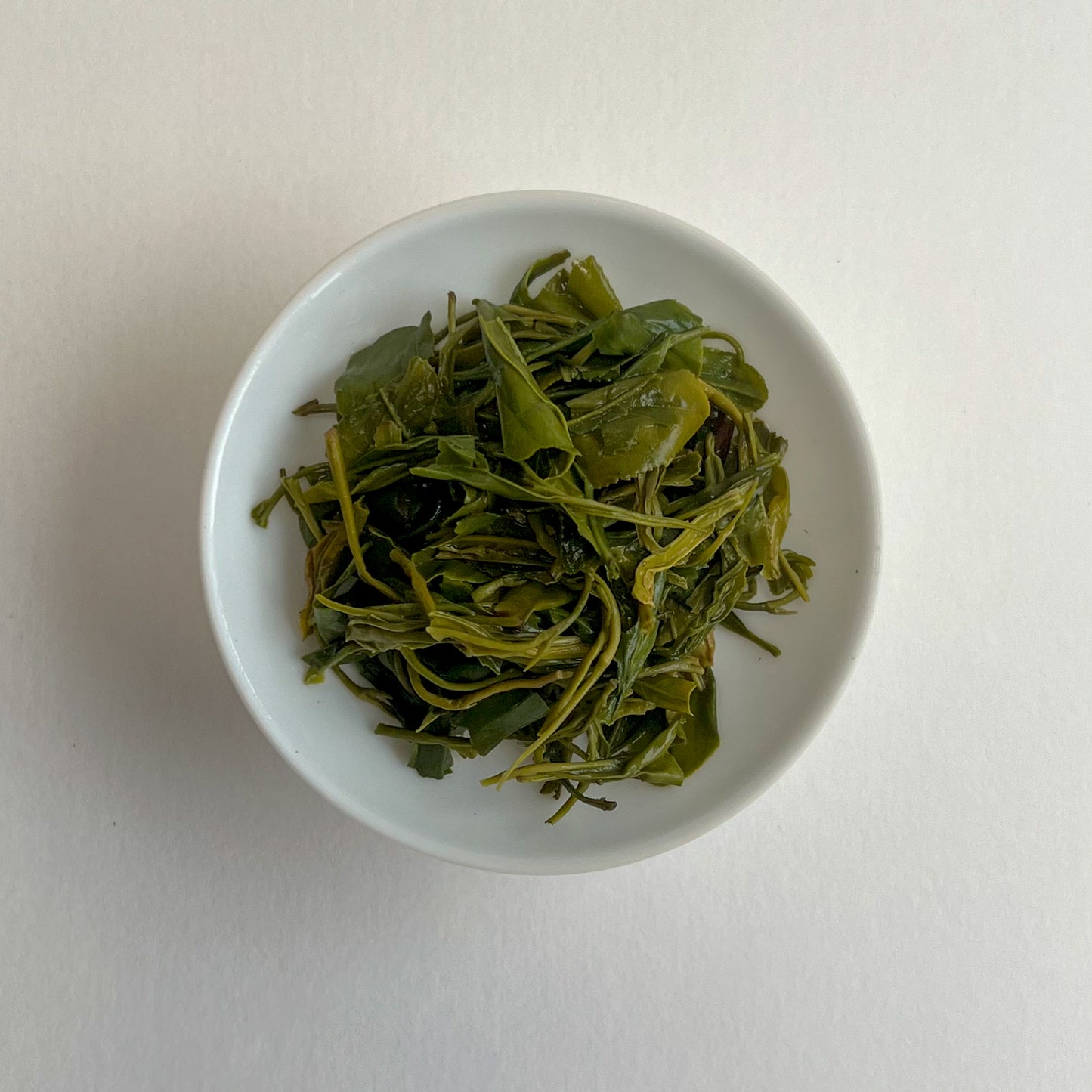 Green tea. Loose leaf. Zhejiang. Maize green. Refreshing. cold brew.